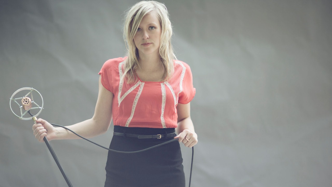 Amy Stroup — Photo