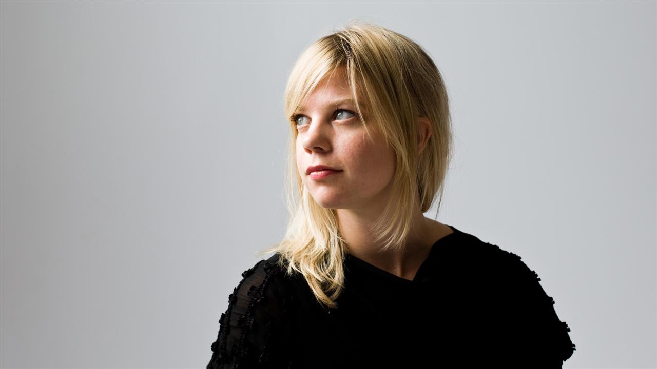 Basia Bulat — Photo