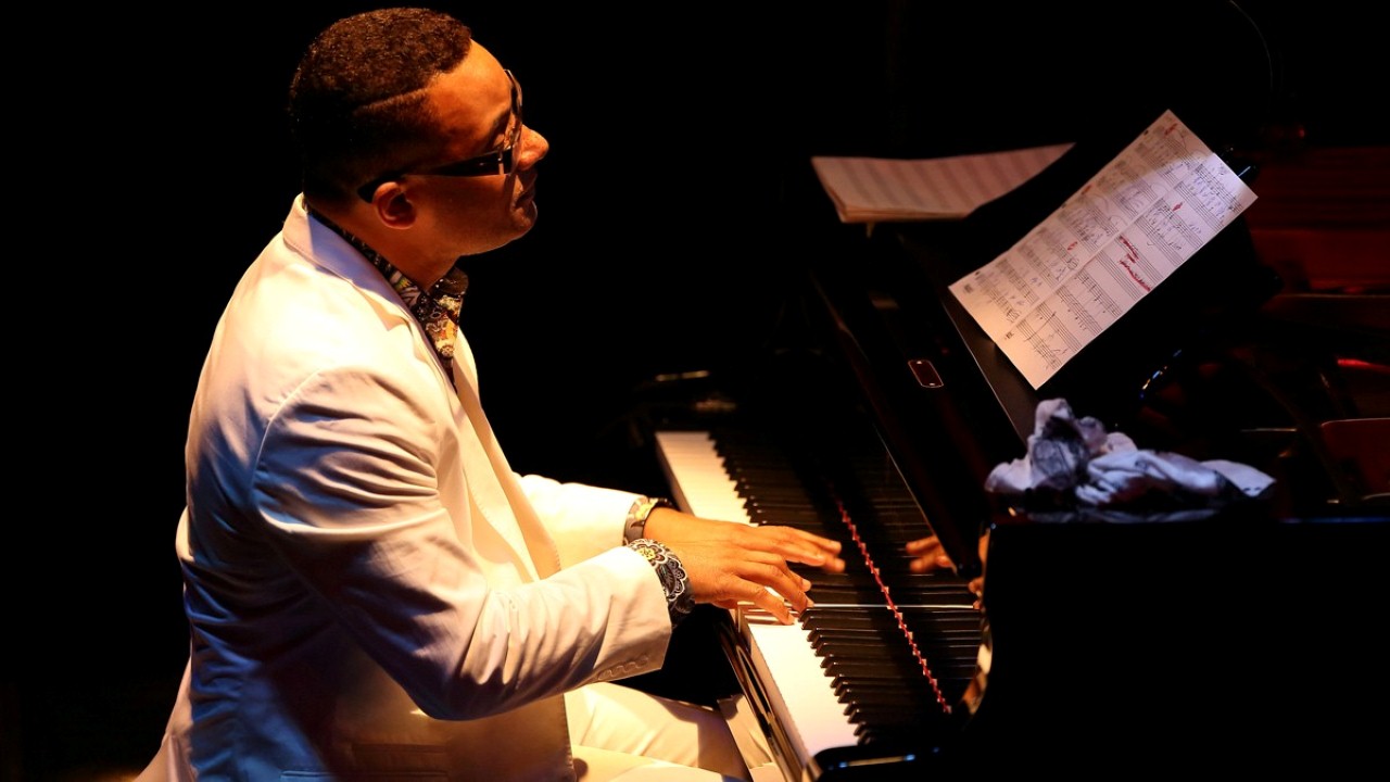 Gonzalo Rubalcaba — Photo