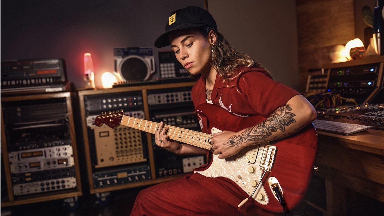 Tash Sultana — Photo