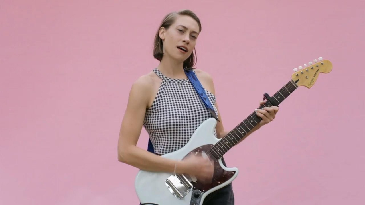 Anna Burch — Photo
