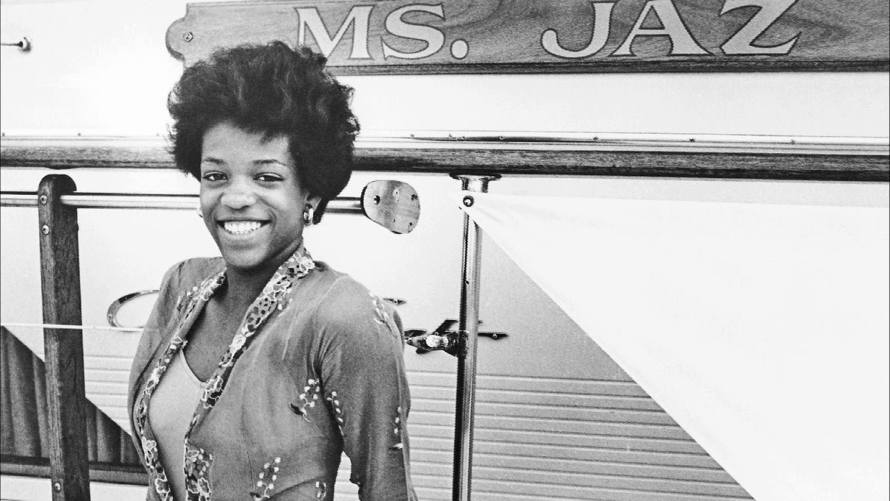 Evelyn “Champagne” King — Photo
