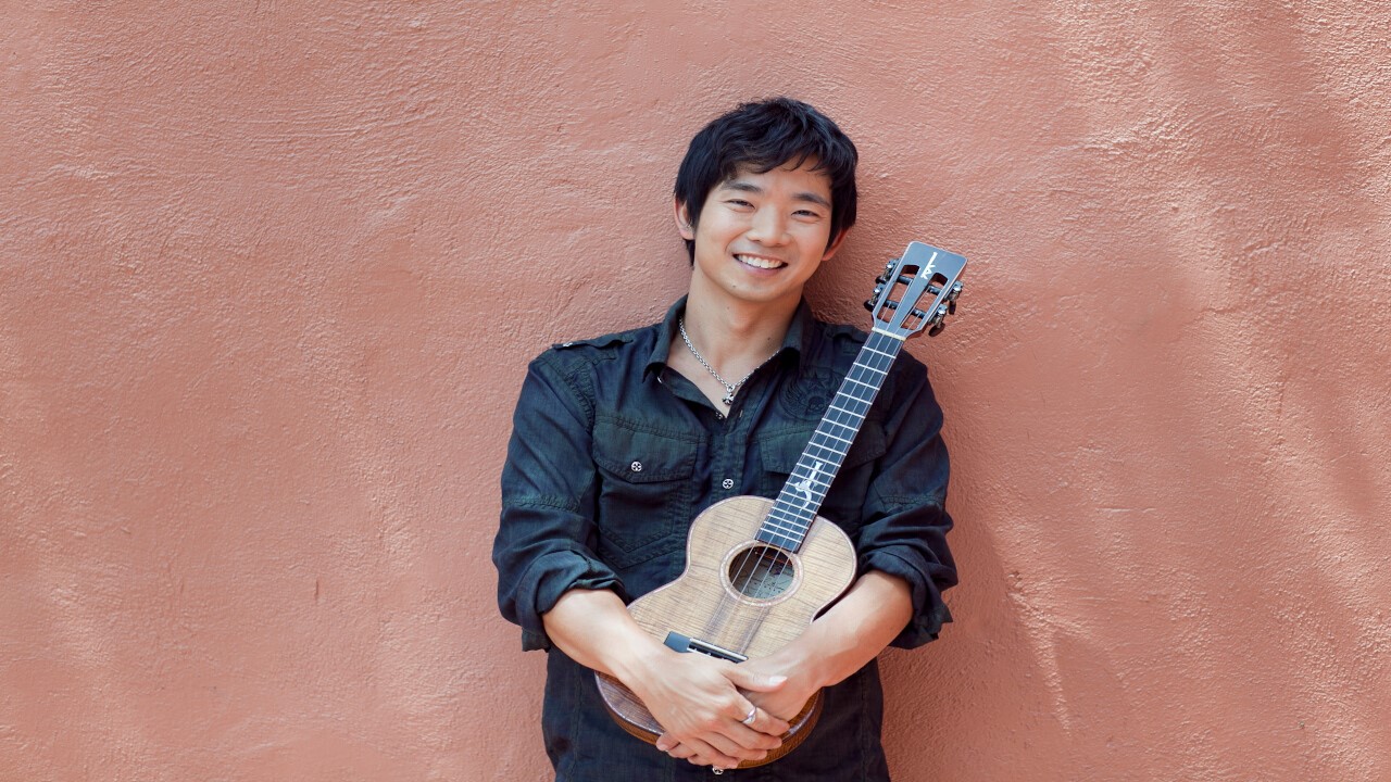 Jake Shimabukuro — Photo