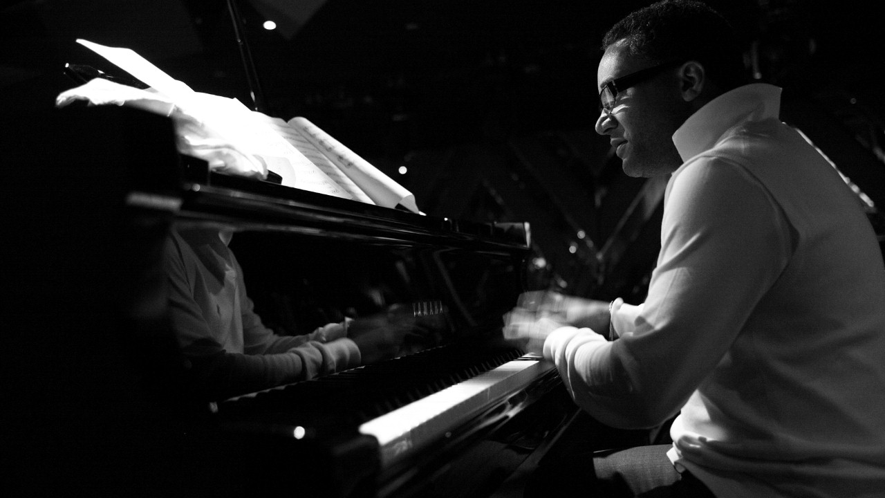 Gonzalo Rubalcaba — Photo