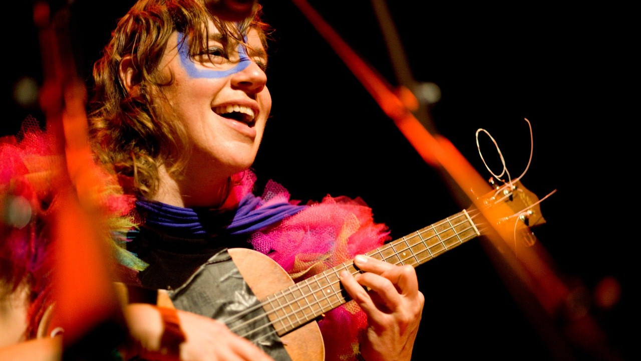 tUnE-yArDs — Photo