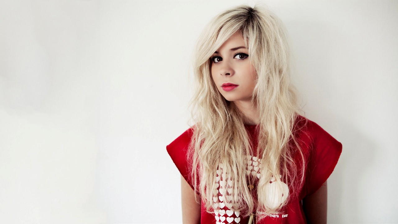 Nina Nesbitt — Photo