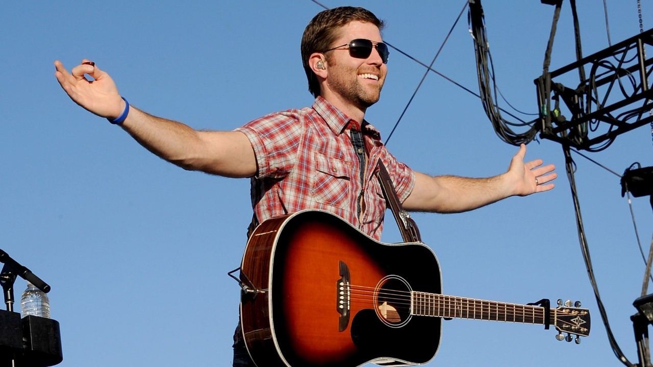Josh Turner — Photo