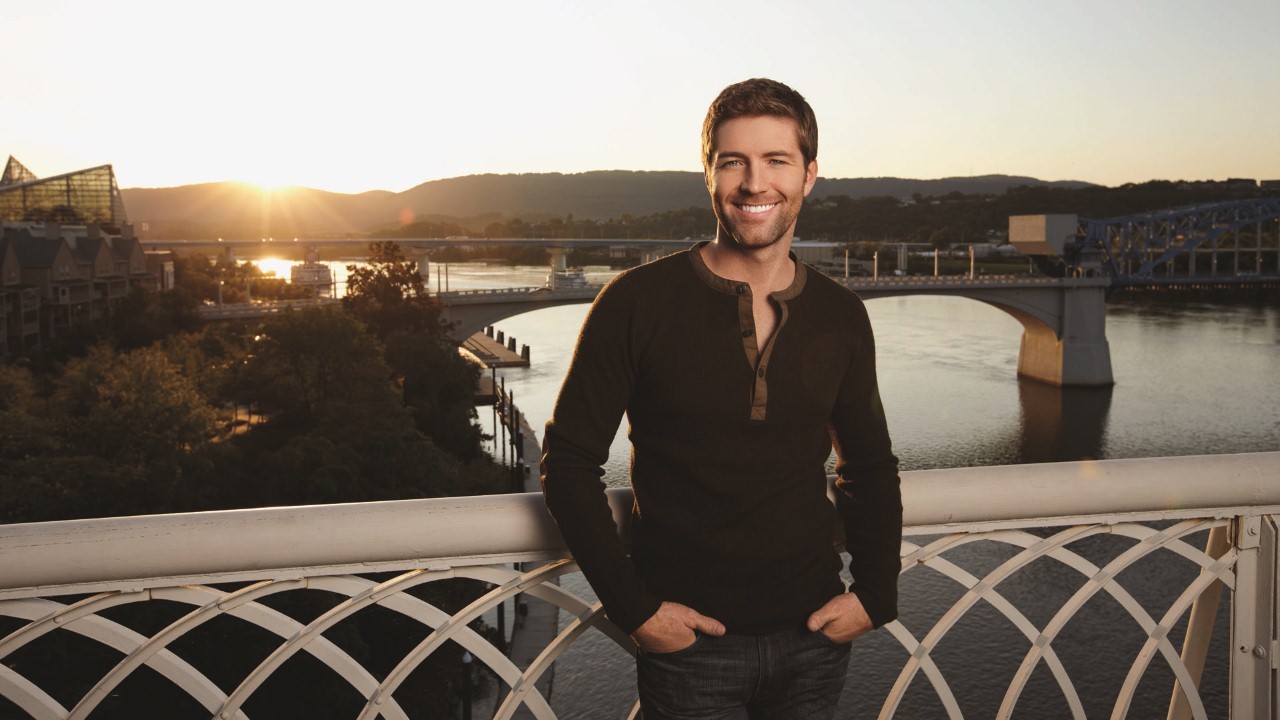 Josh Turner — Photo