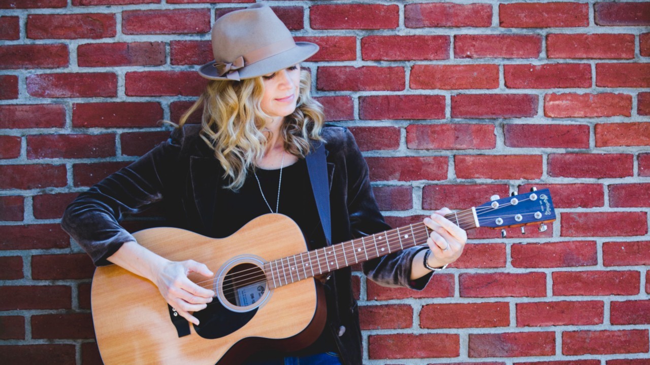 Header Banner Kira Willey