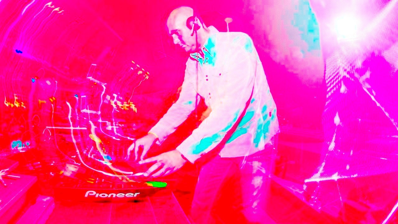 Yves Deruyter — Photo