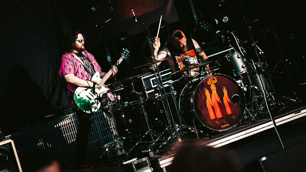 Mammoth — Photo · live_stage