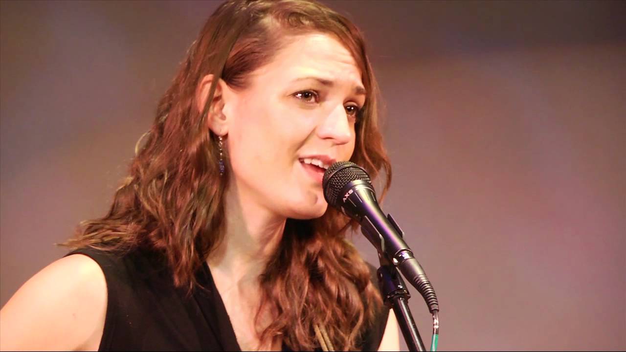 Amber Rubarth — Photo