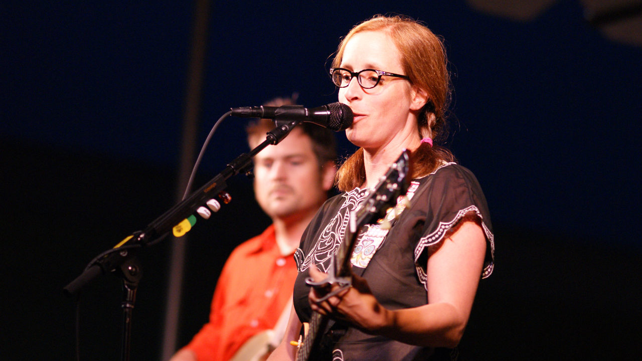 Laura Veirs — Photo