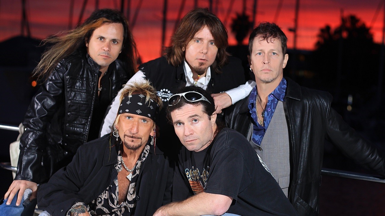 Jack Russell’s Great White — Photo