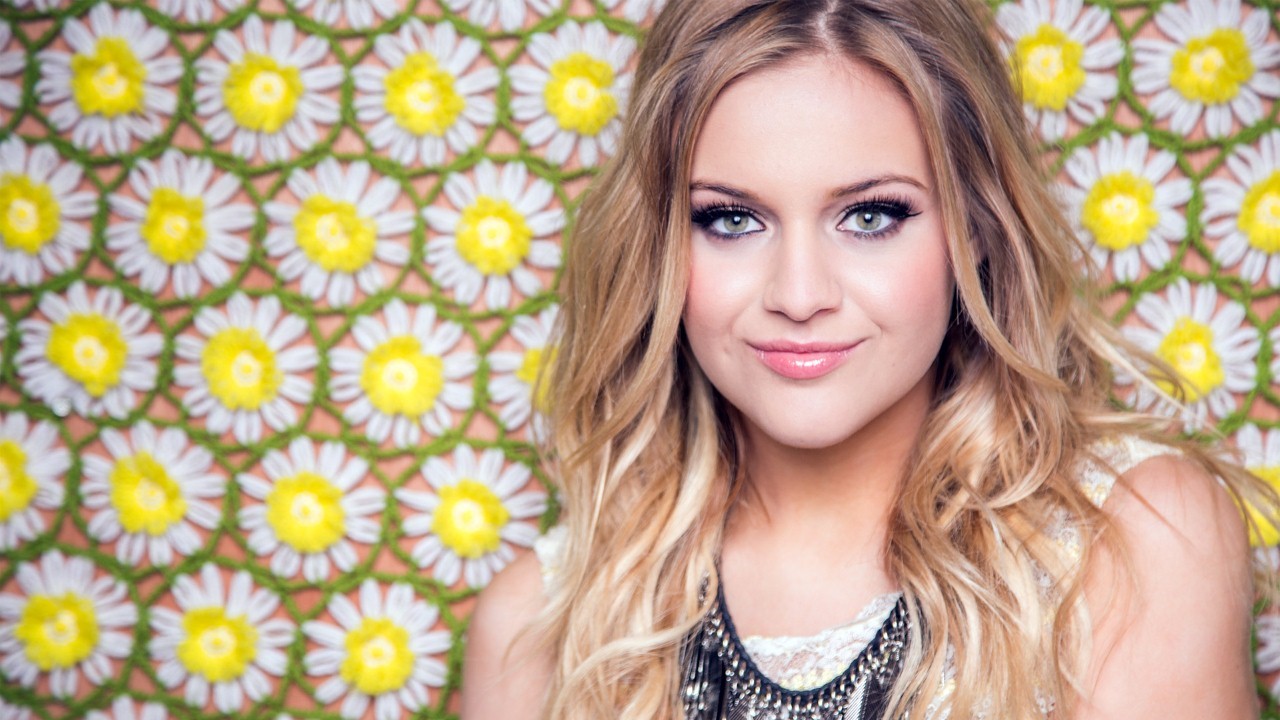 Header Banner Kelsea Ballerini