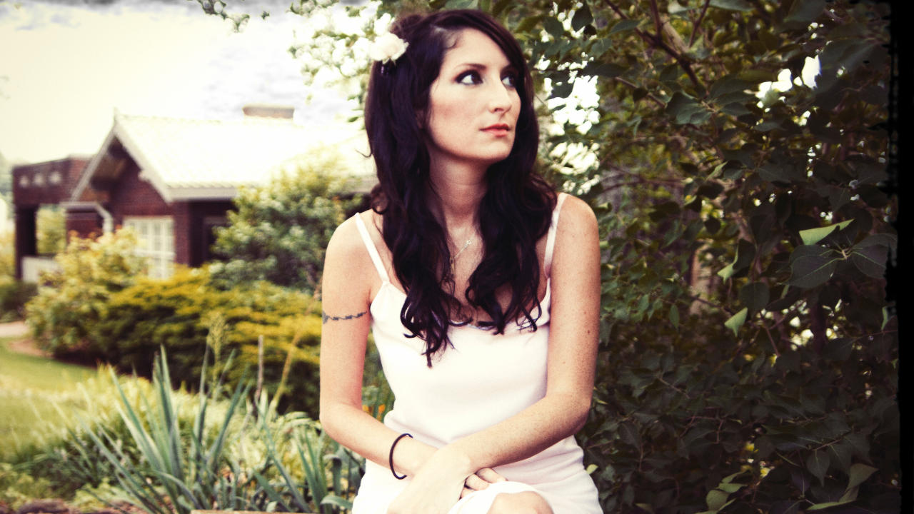 Maria Taylor — Photo