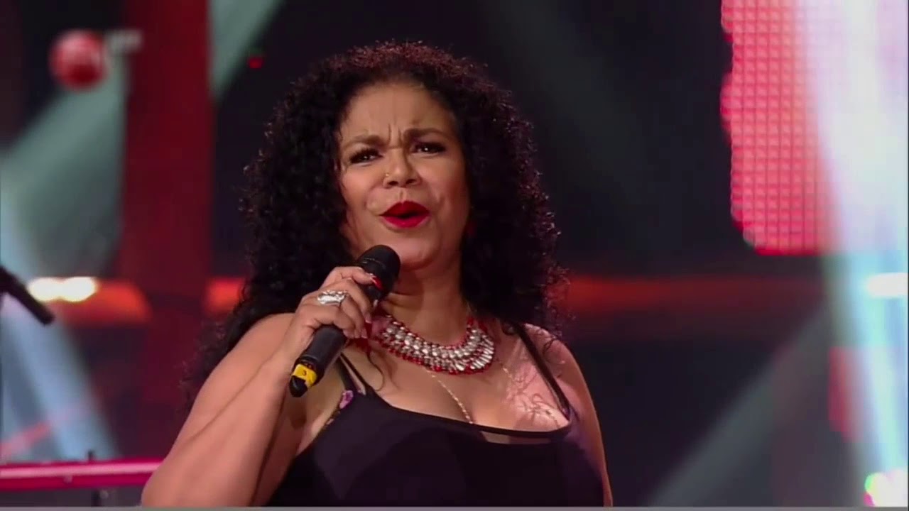 Eva Ayllón — Photo · live_stage