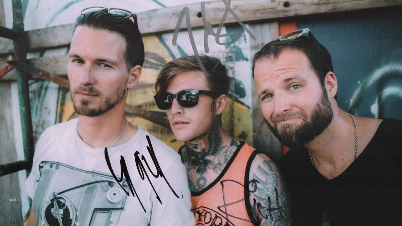 Highly Suspect — Photo