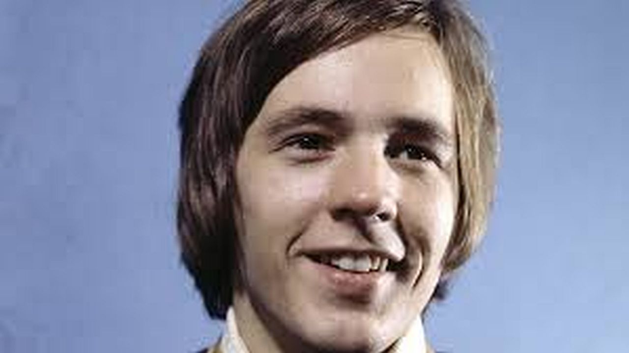 Andy Fairweather‐Low