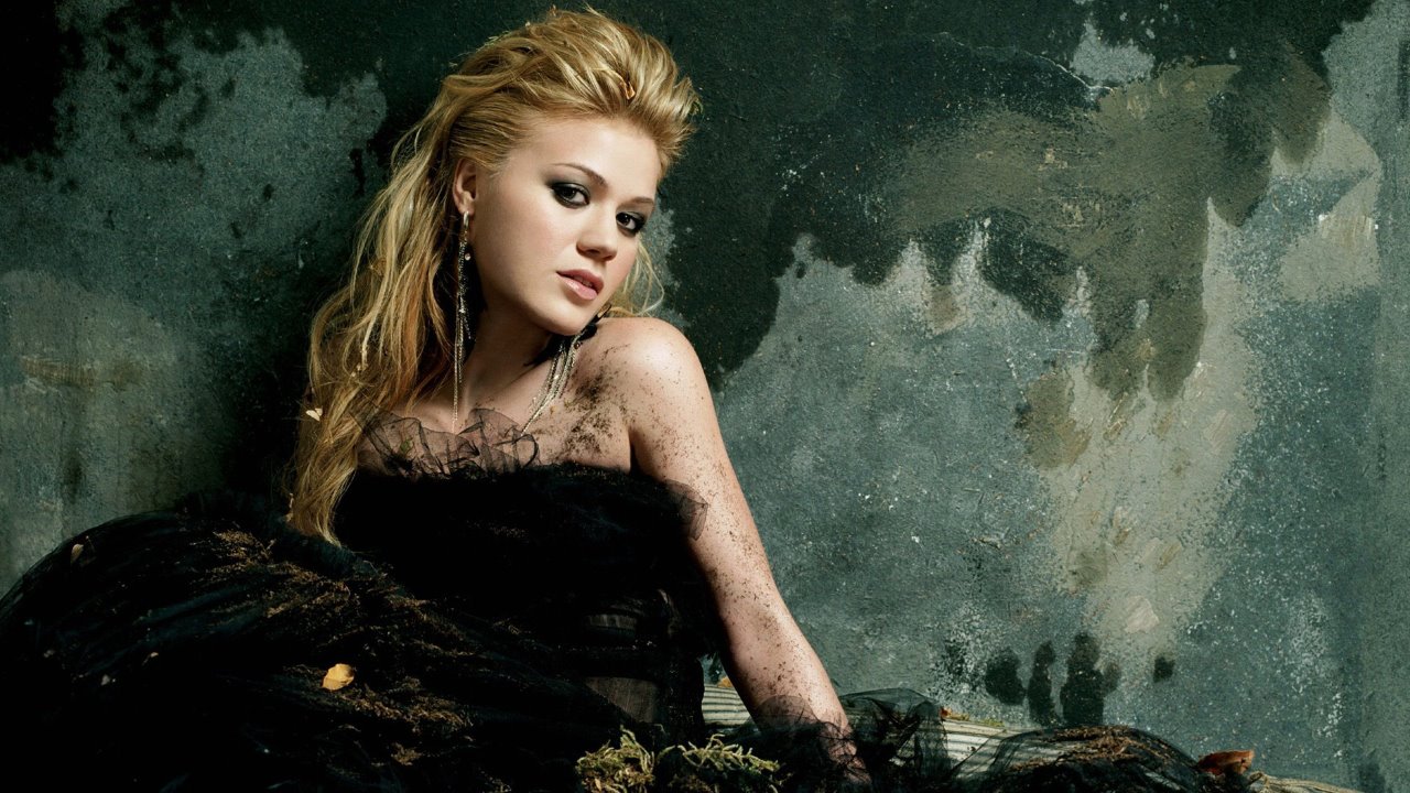 Header Banner Kelly Clarkson