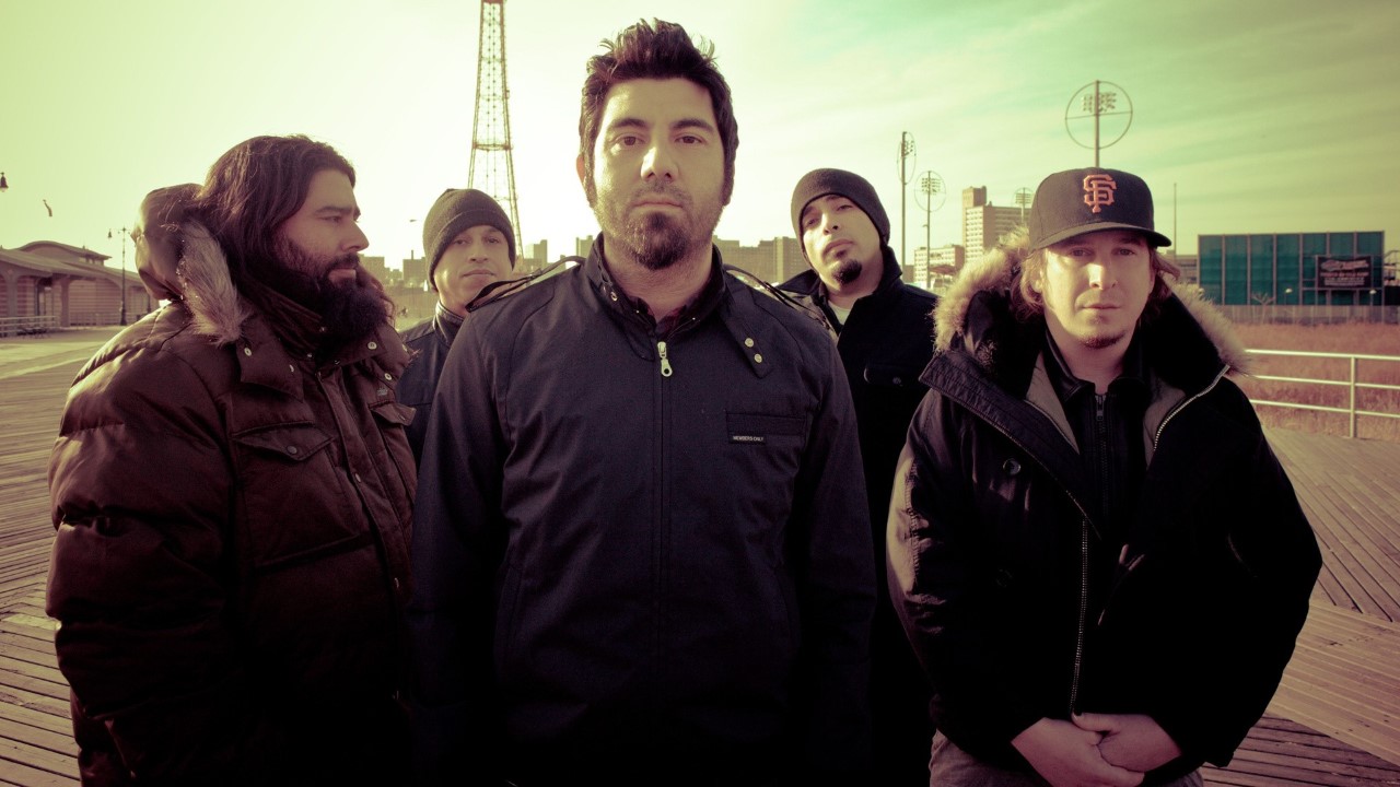 Header Banner Deftones