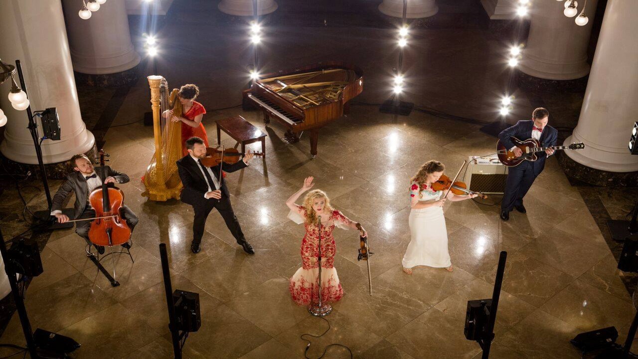 Annie Moses Band — Photo
