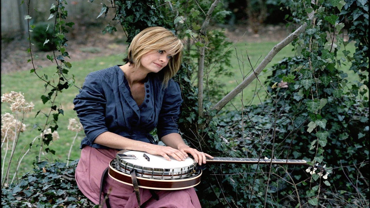 Alison Brown — Photo