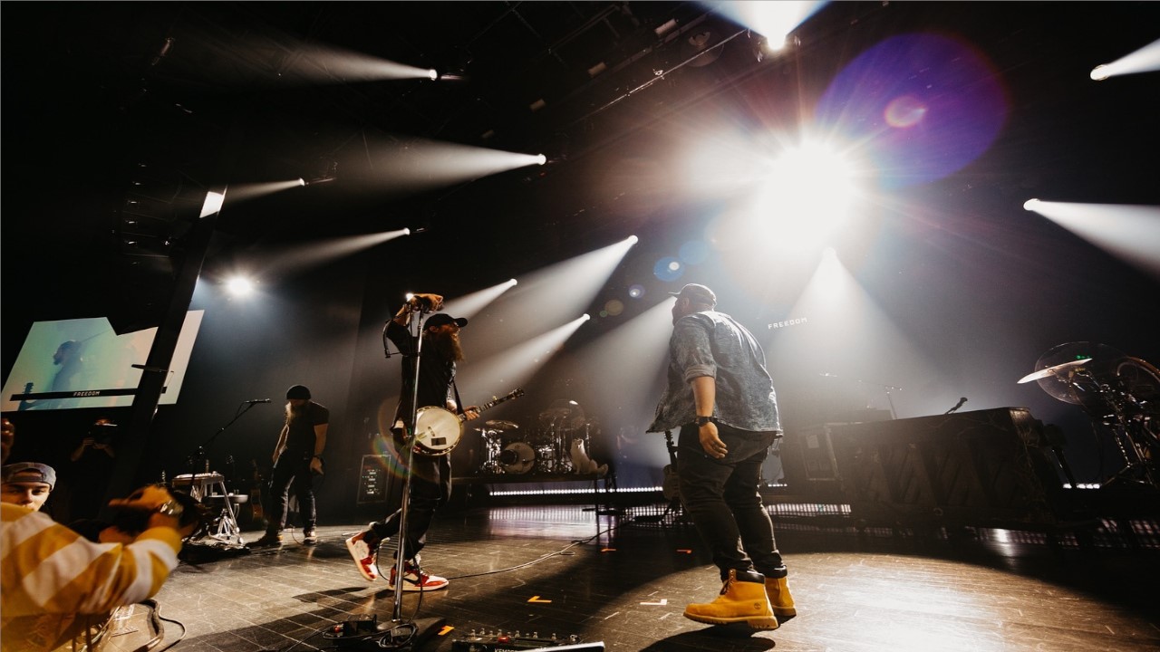 Crowder — Photo