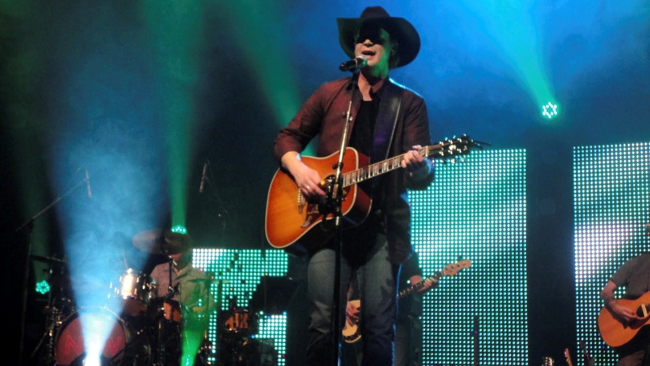 Header Banner Paul Brandt