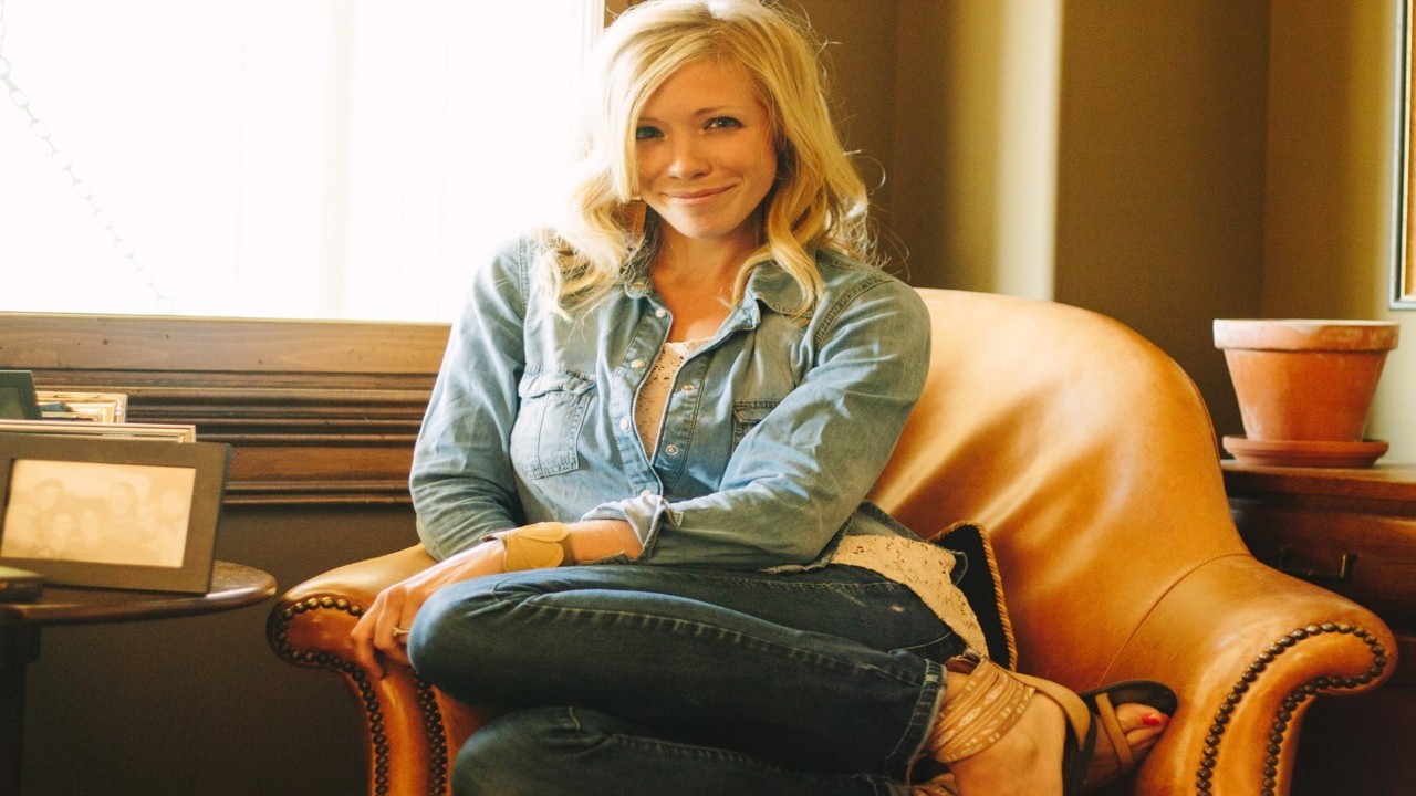 Header Banner Ellie Holcomb