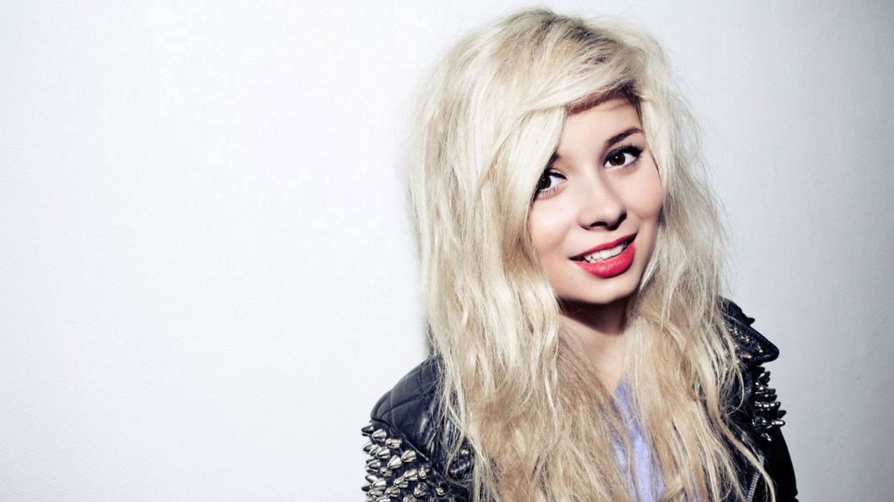 Nina Nesbitt — Photo