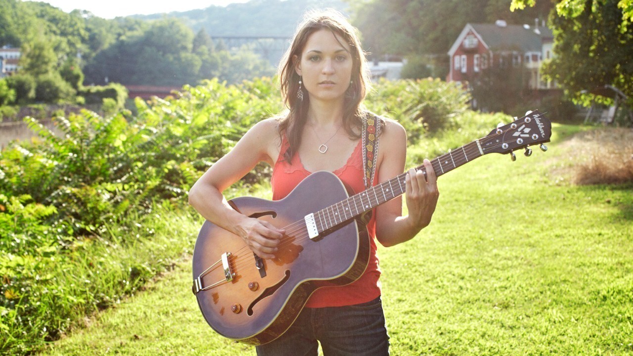 Amber Rubarth — Photo