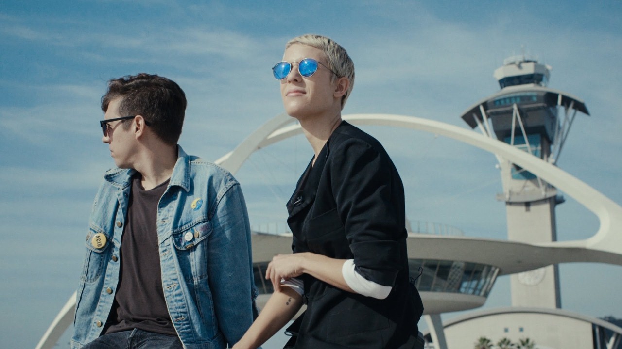 YACHT — Photo