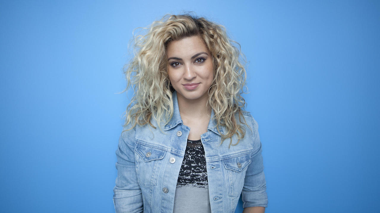 Tori Kelly — Photo
