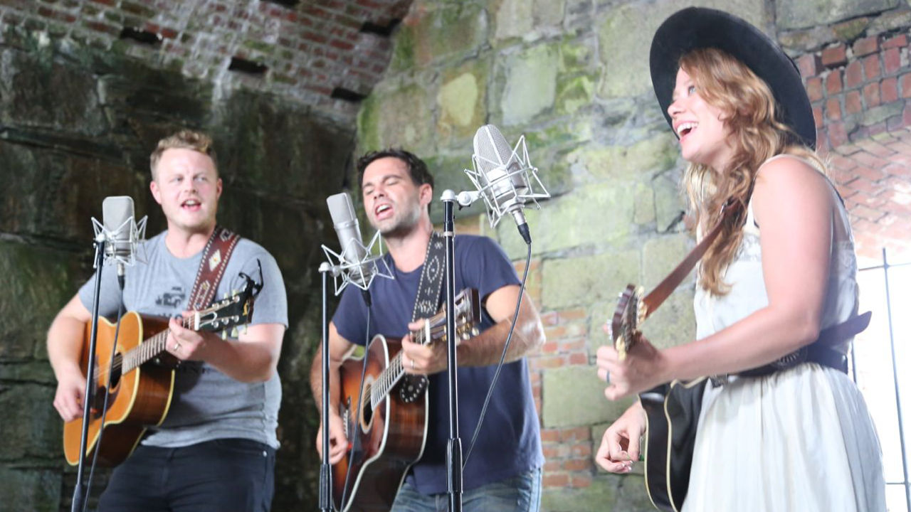 The Lone Bellow — Photo