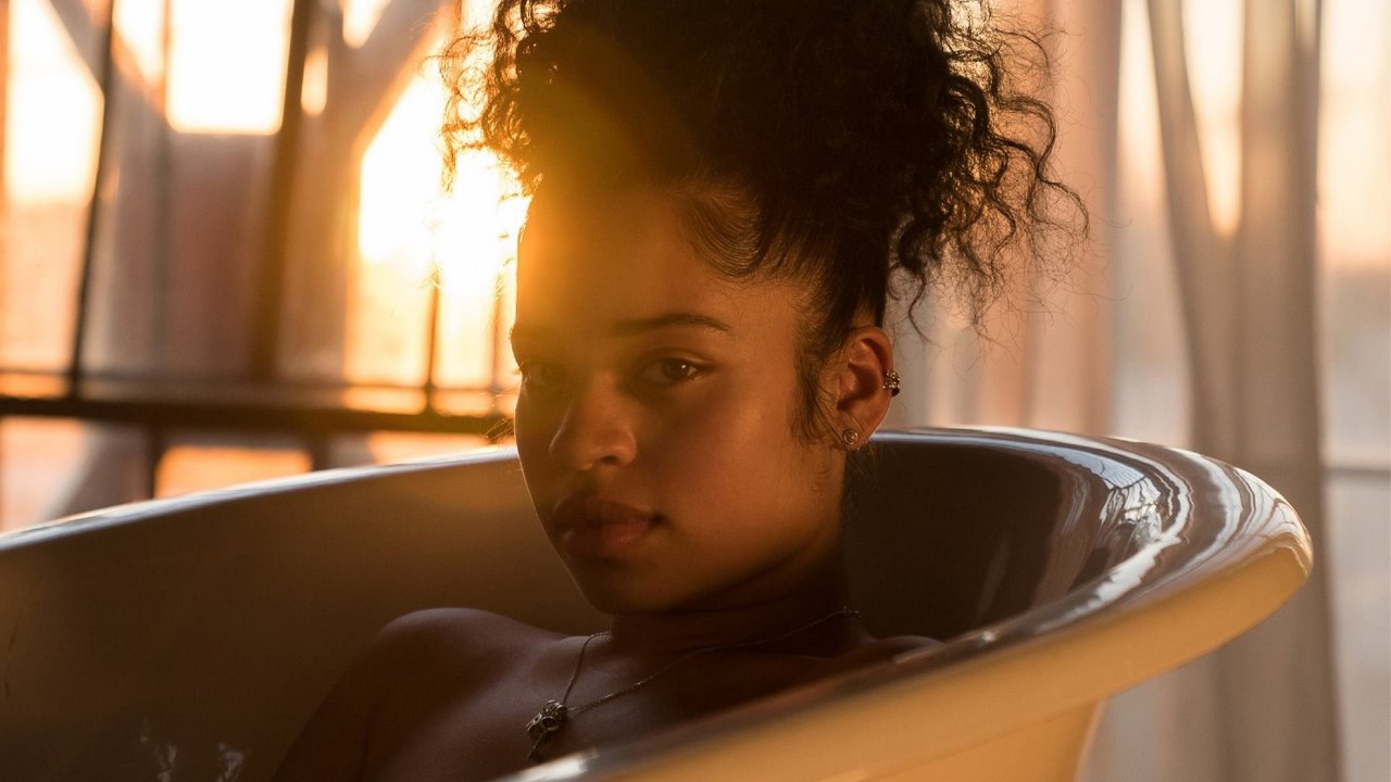 Ella Mai — Photo · studio