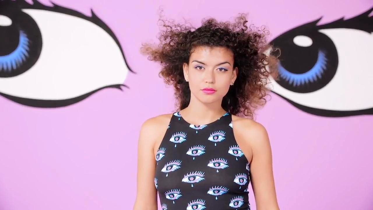 Karen Harding — Photo
