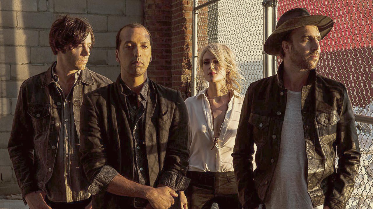 Metric — Photo · promo