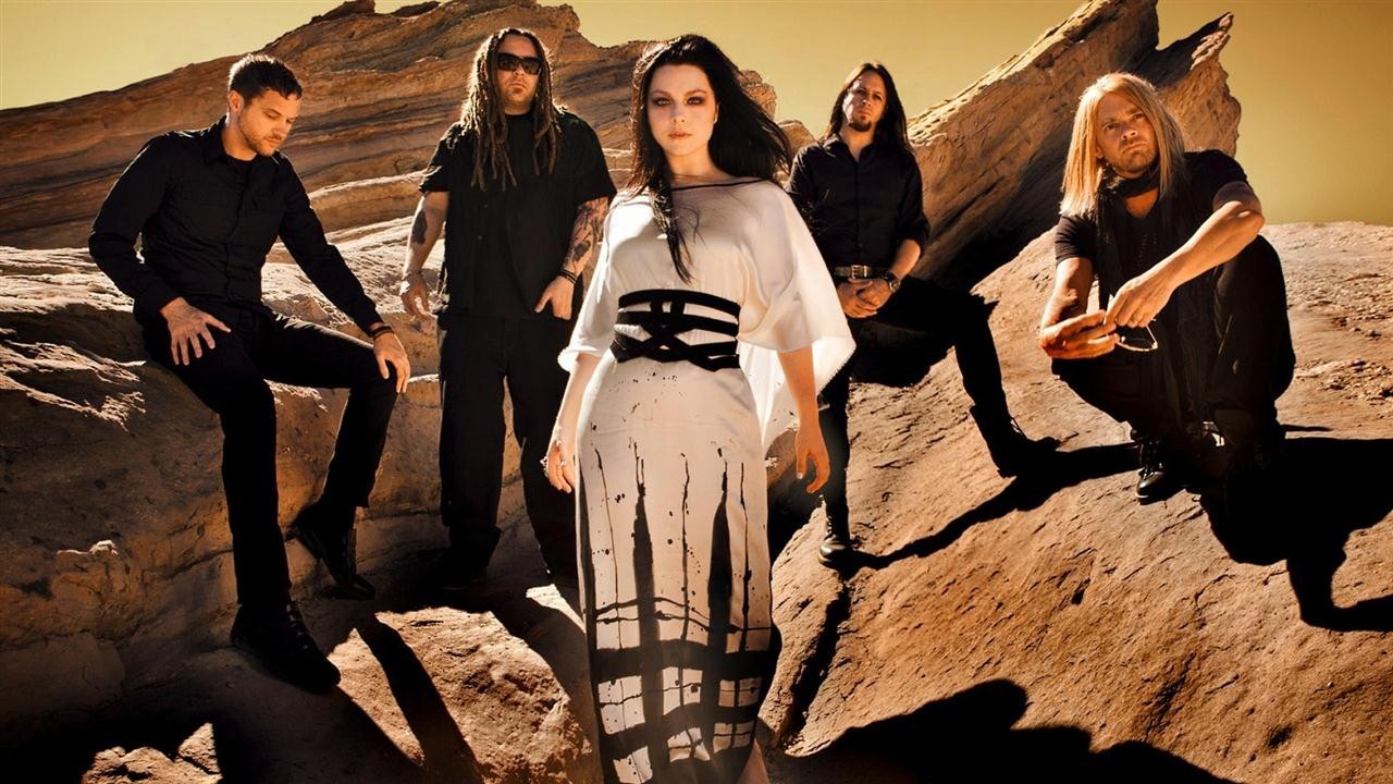 Evanescence — Photo