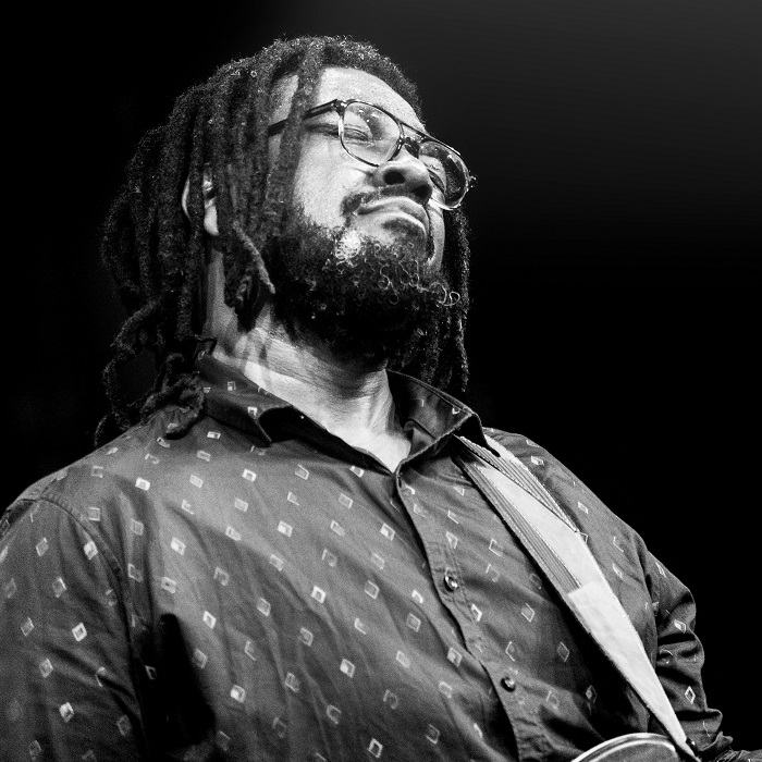 Dezron Douglas