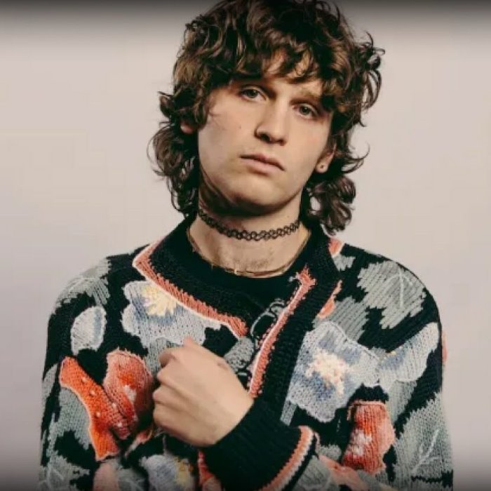 Briston Maroney - indie pop artist