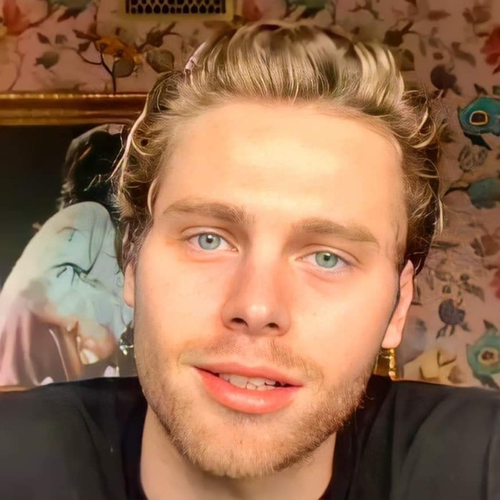 Luke Hemmings