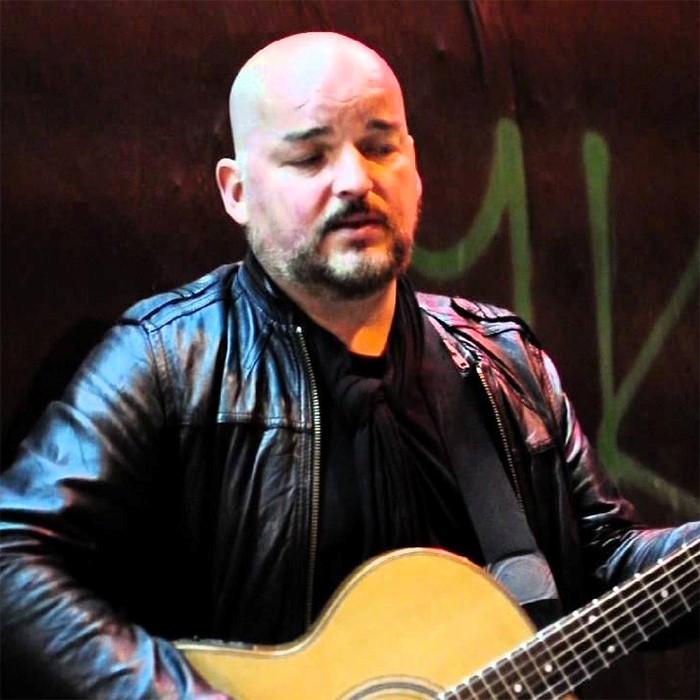 Alain Johannes — Photo