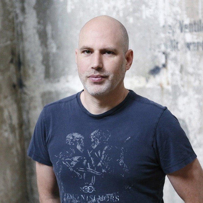 Daniel Bell — Photo